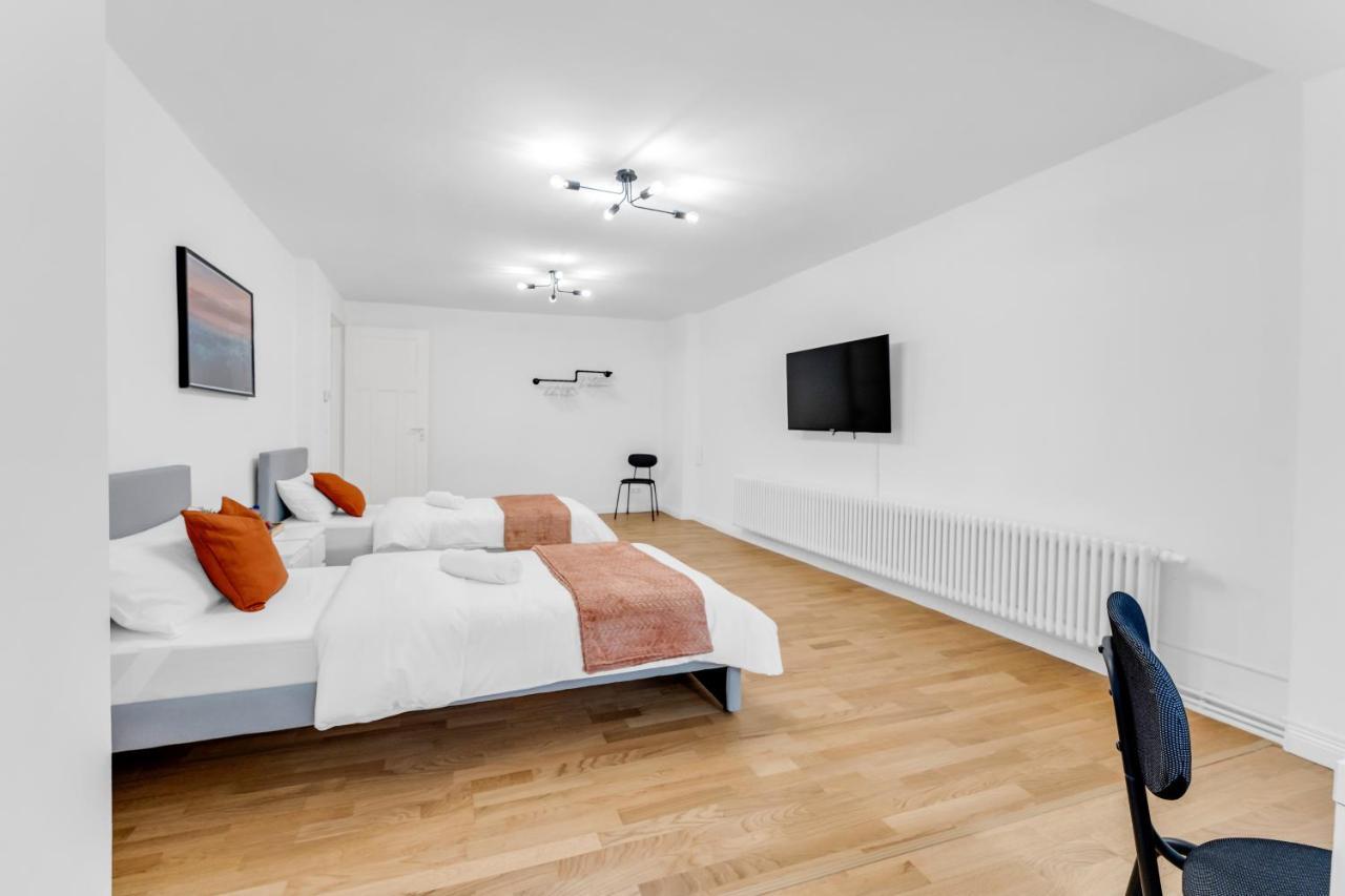 Appartement 2 Apartments,4 Betten,zentral Am Sbahnhof Koepenick,vollmoebliert Berlijn