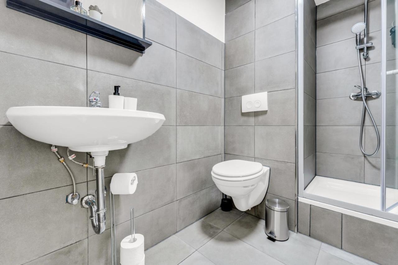 Appartement 2 Apartments,4 Betten,zentral Am Sbahnhof Koepenick,vollmoebliert Berlijn