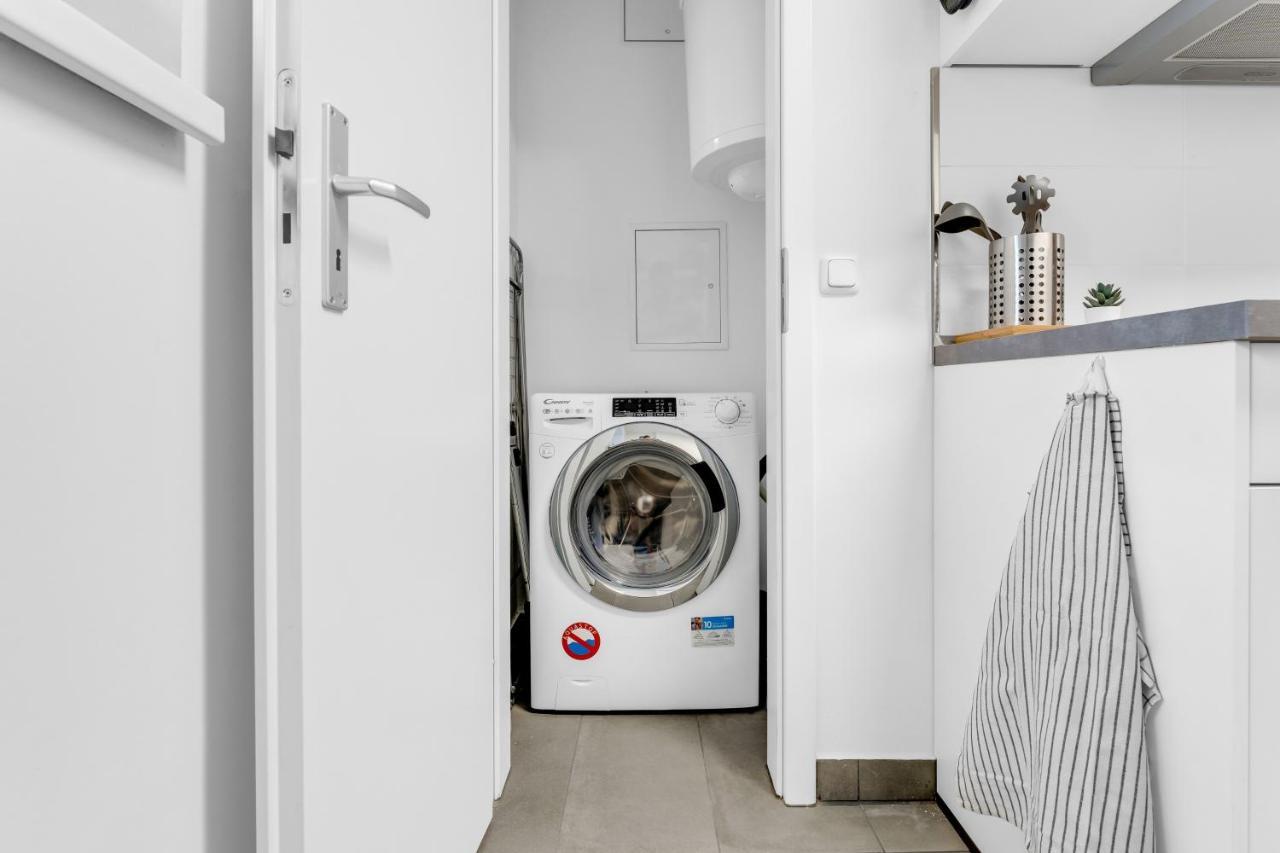 2 Apartments,4 Betten,zentral Am Sbahnhof Koepenick,vollmoebliert Appartement *
